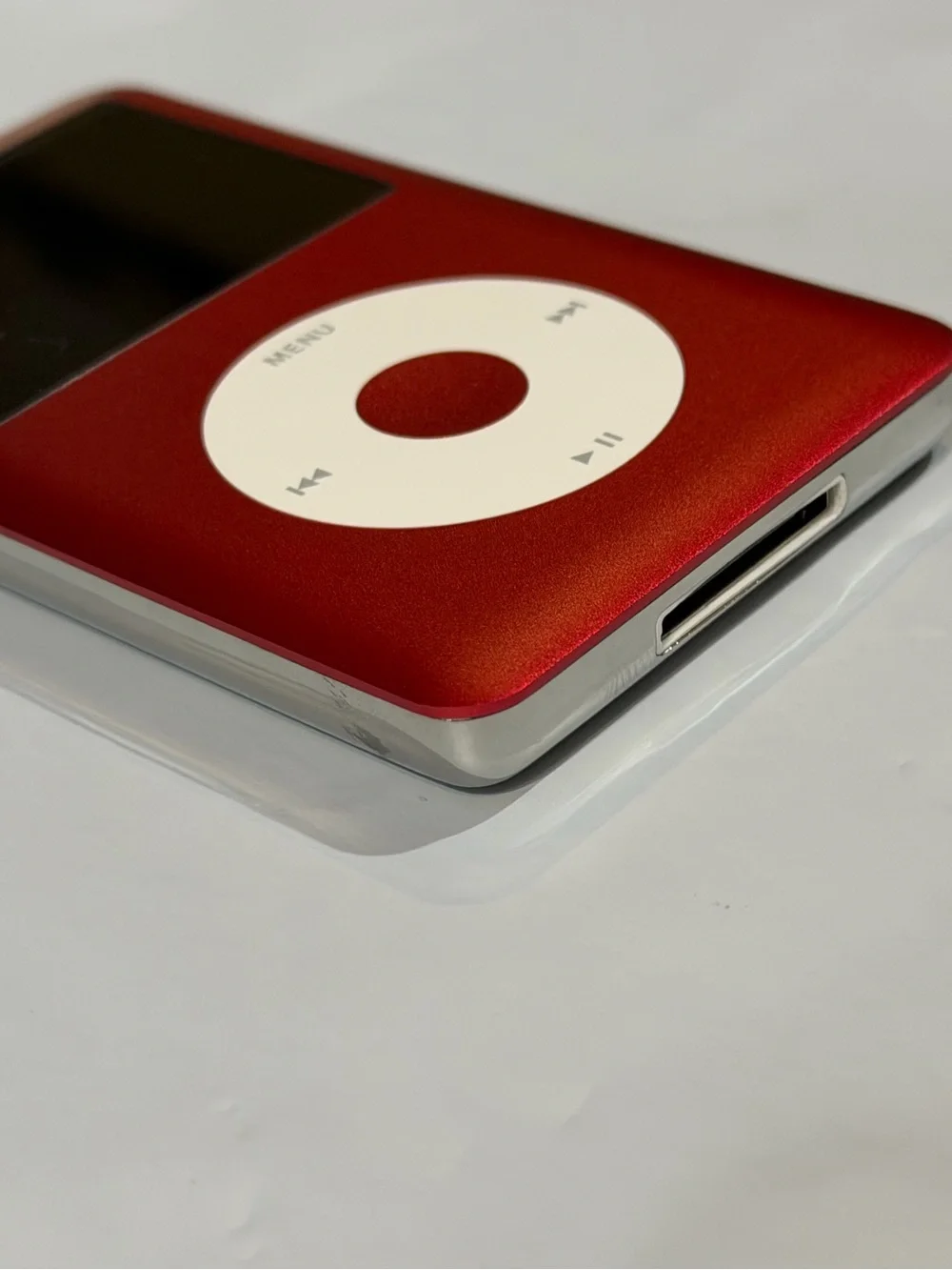 Apple iPod Classic Red with White Click Wheel 7th generation 256gb